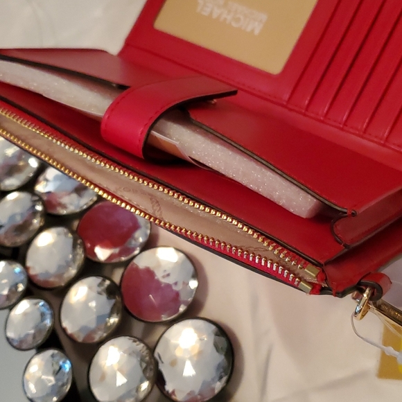 Michael Kors wallet - Picture 6 of 8